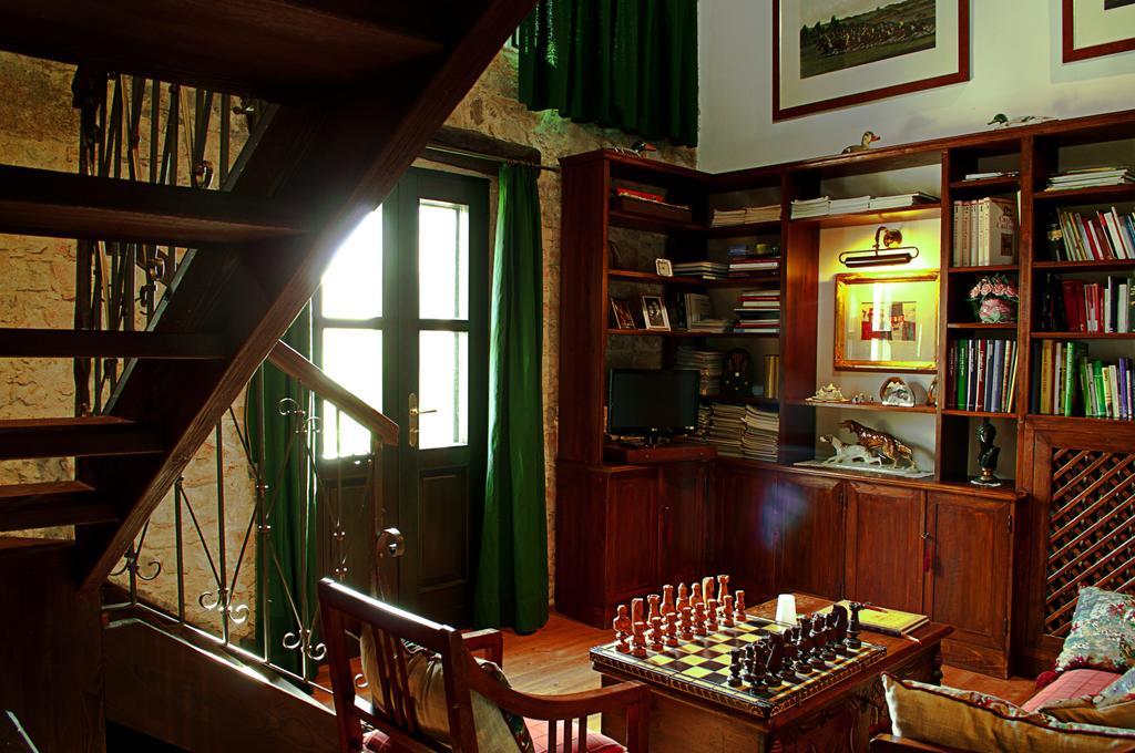 B&B Casa Medievale Del Mugnaio (1300) Strassoldo Quarto foto