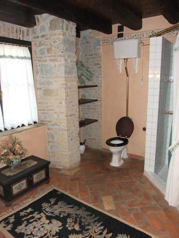 B&B Casa Medievale Del Mugnaio (1300) Strassoldo Exterior foto